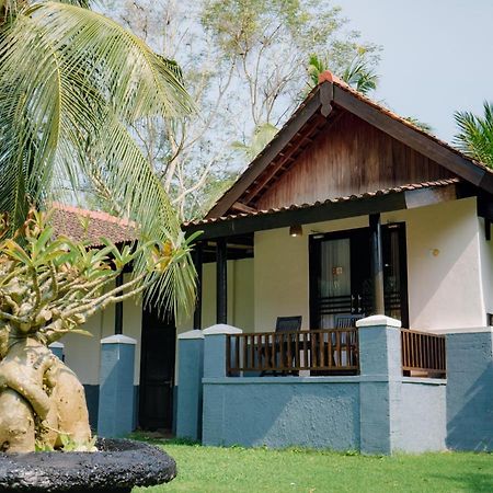 Hotel Grand Elty Krakatoa Kalianda Zewnętrze zdjęcie