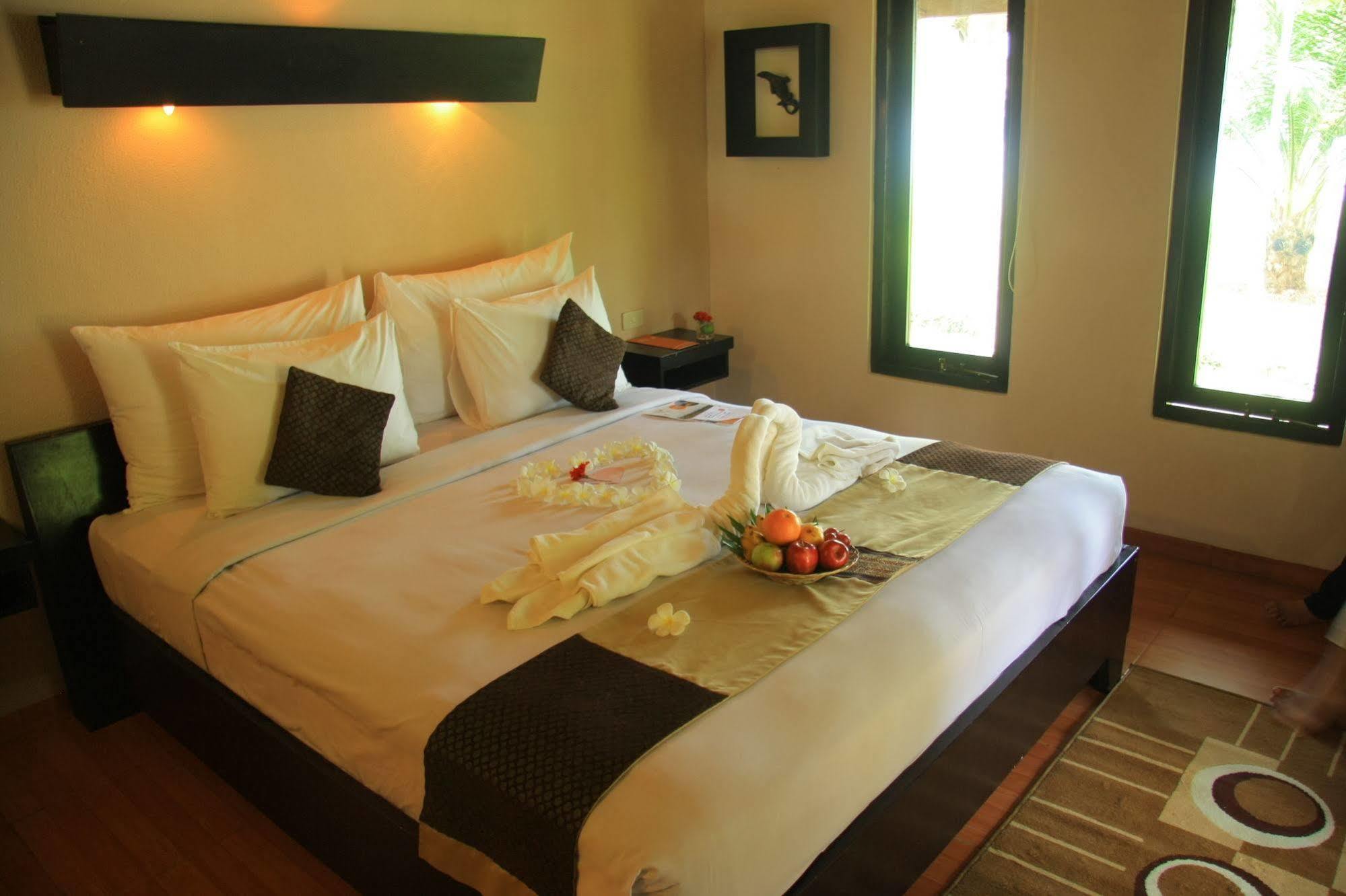 Hotel Grand Elty Krakatoa Kalianda Zewnętrze zdjęcie