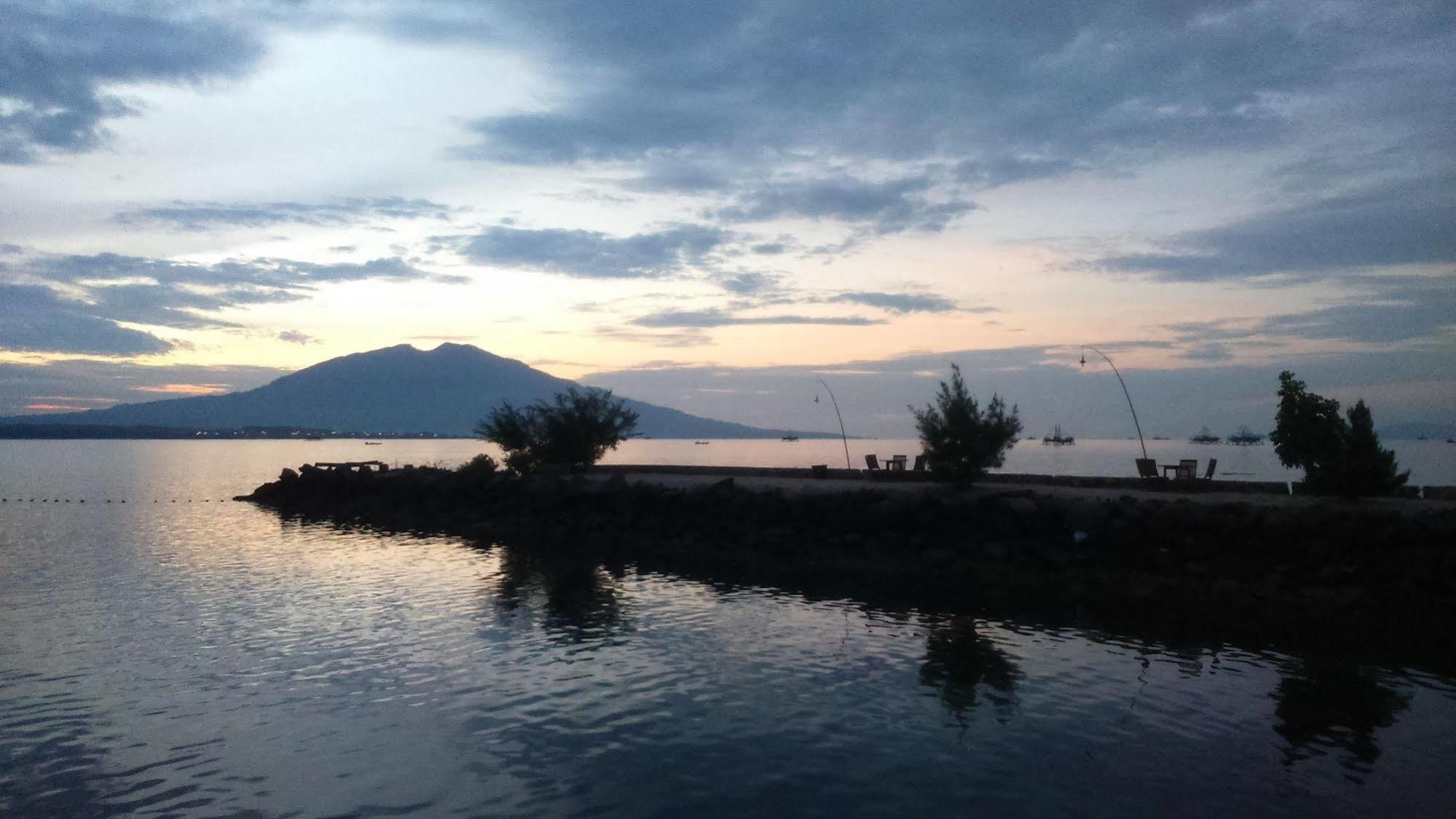 Hotel Grand Elty Krakatoa Kalianda Zewnętrze zdjęcie